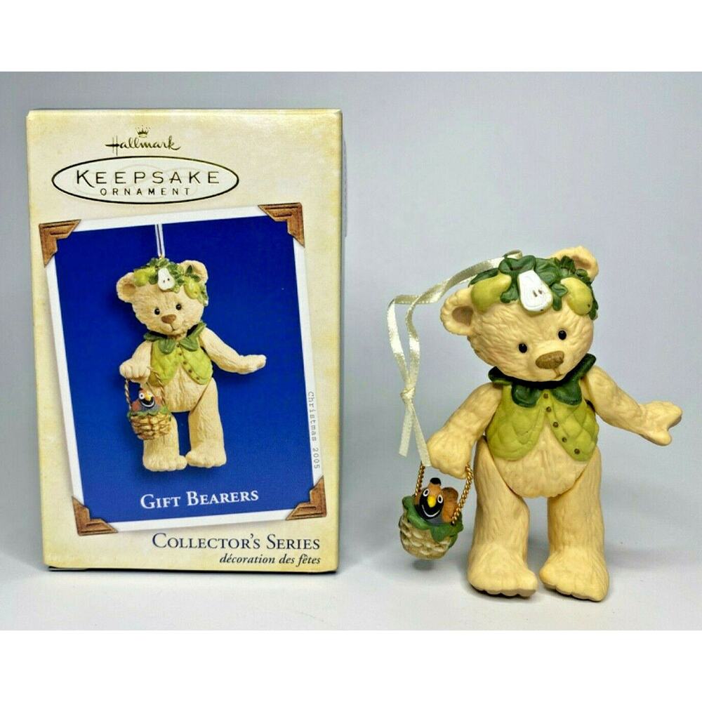 2005 Hallmark Gift Bearers Ornament U65/2222
